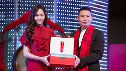 中国美正当红，抖圈A股上市，引领新时代